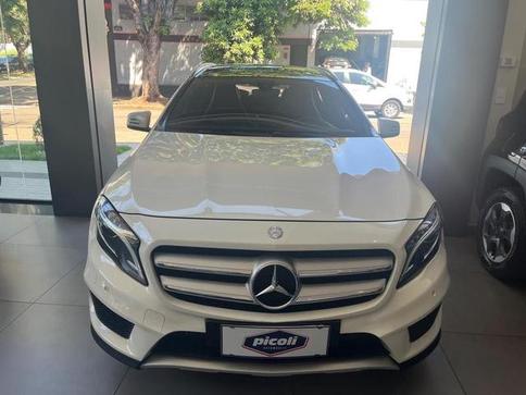 MERCEDES-BENZ GLA250