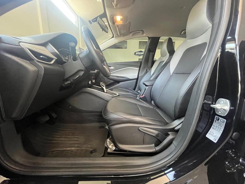 Chevrolet Onix Plus 10tat - foto 8