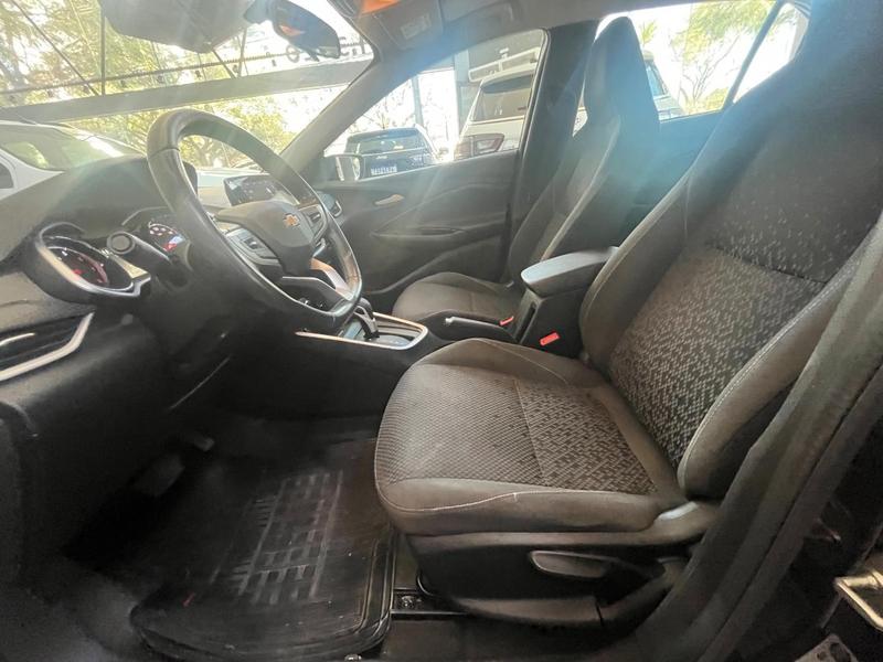 Chevrolet Onix 10tat ltz - foto 9