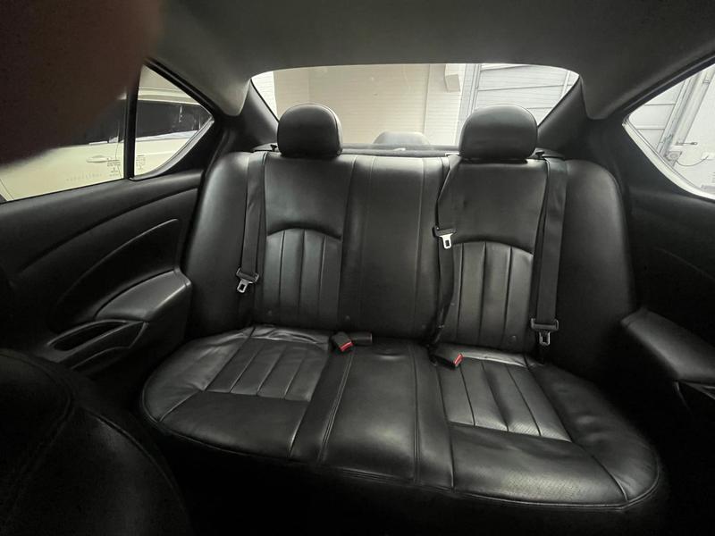 Nissan Versa 16uniquecvt - foto 8