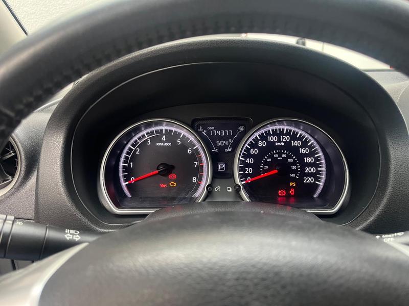 Nissan Versa 16uniquecvt - foto 10