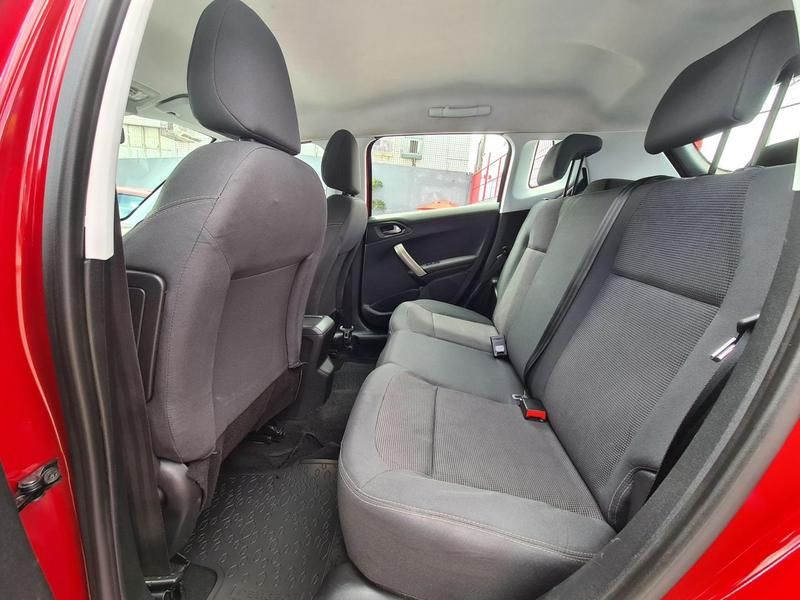 PEUGEOT 2008 allure a