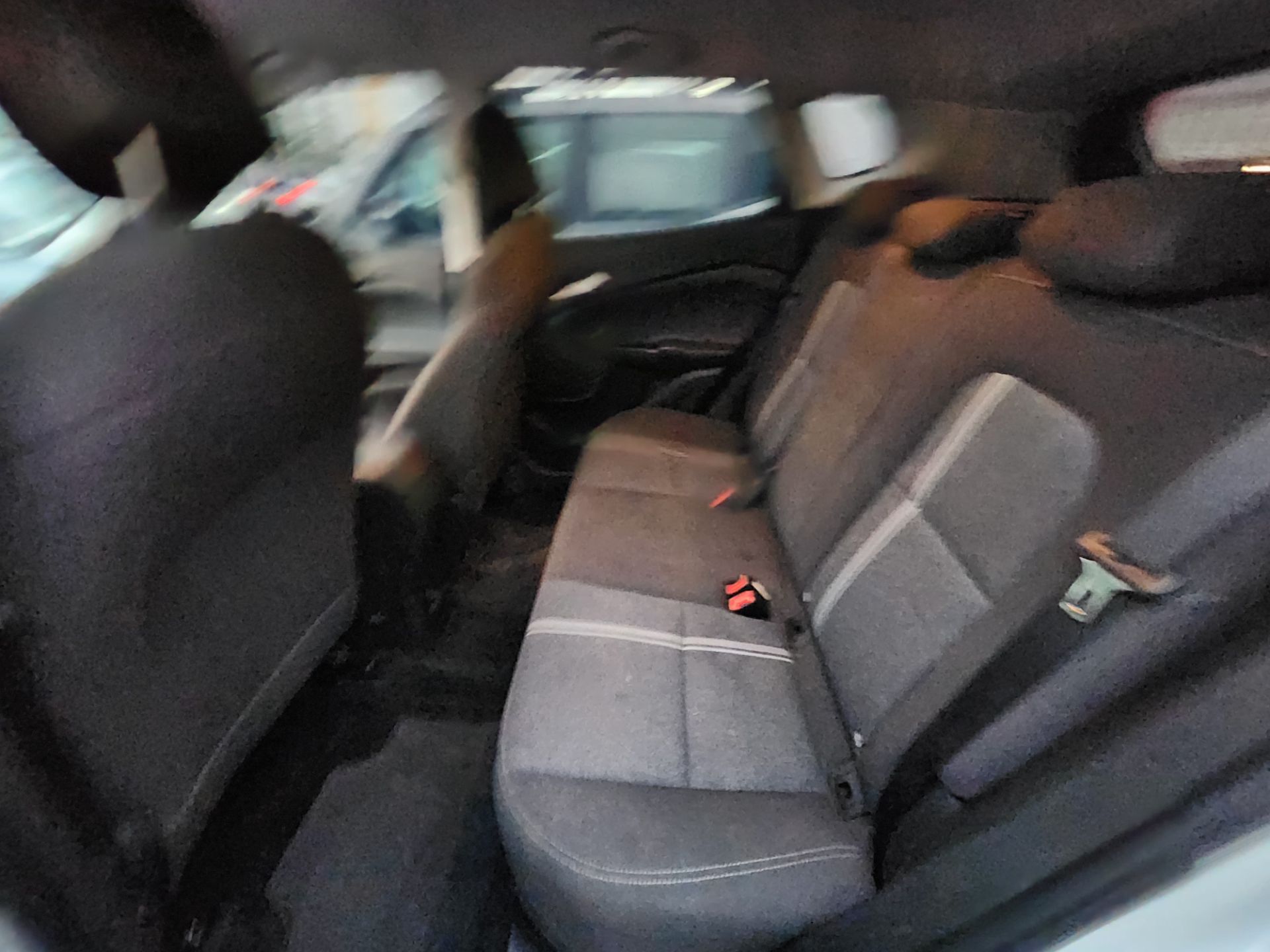 CHEVROLET tracker t a lt
