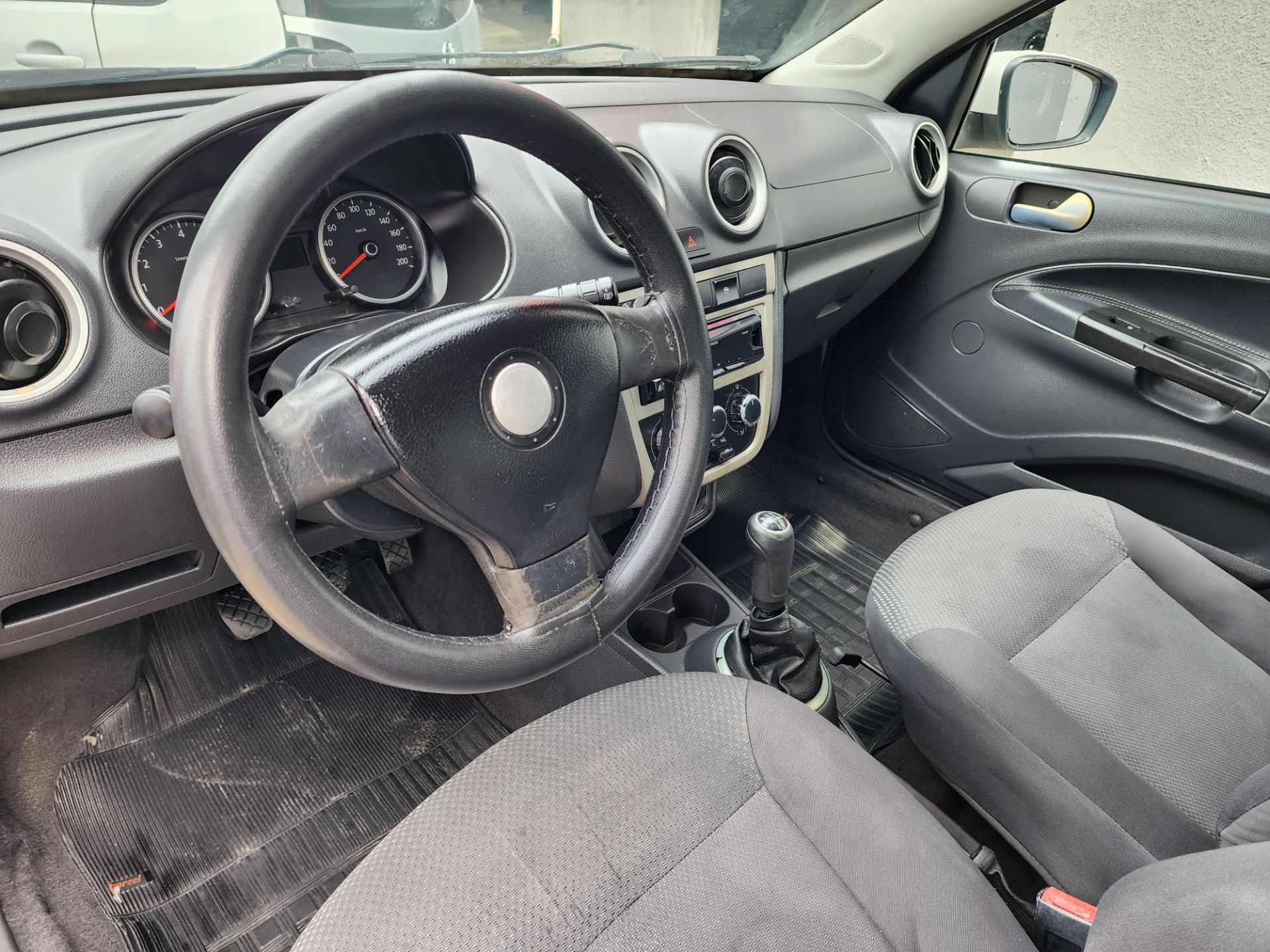VOLKSWAGEN voyage 1.0