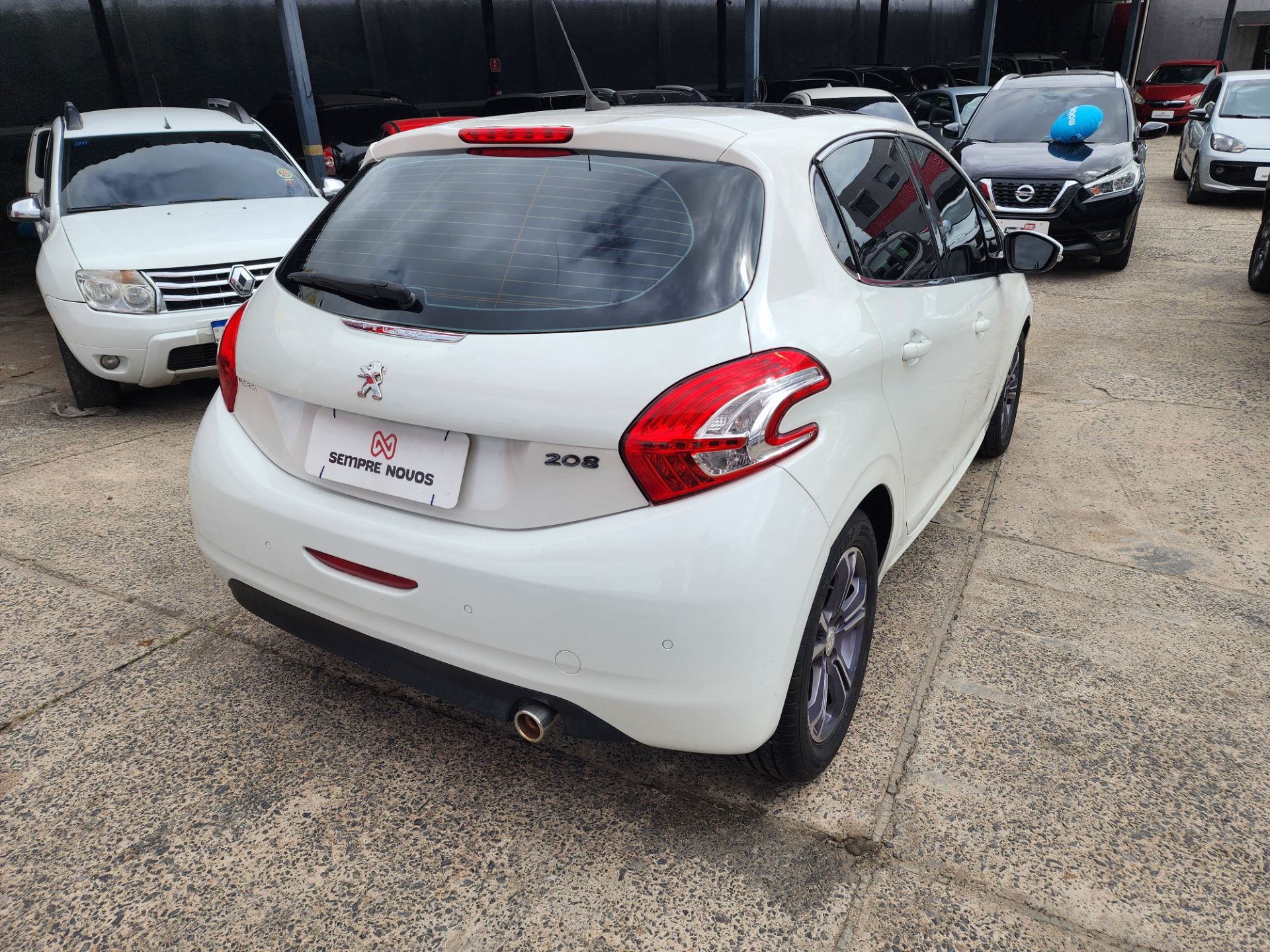 PEUGEOT 208 griffe a