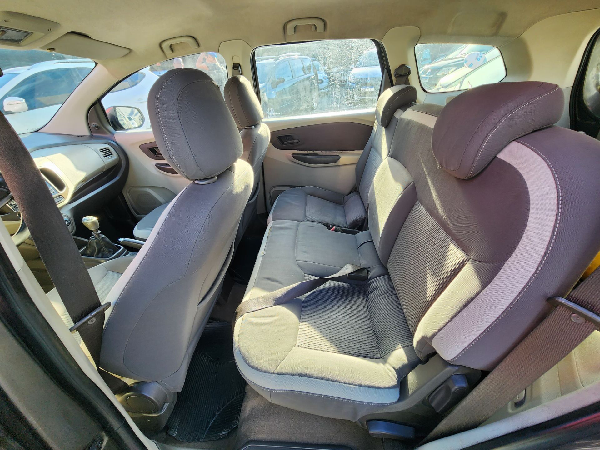 CHEVROLET spin 1.8l mt lt