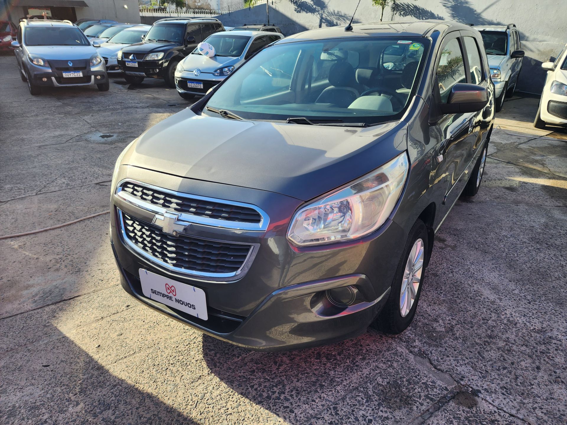 CHEVROLET spin 1.8l mt lt