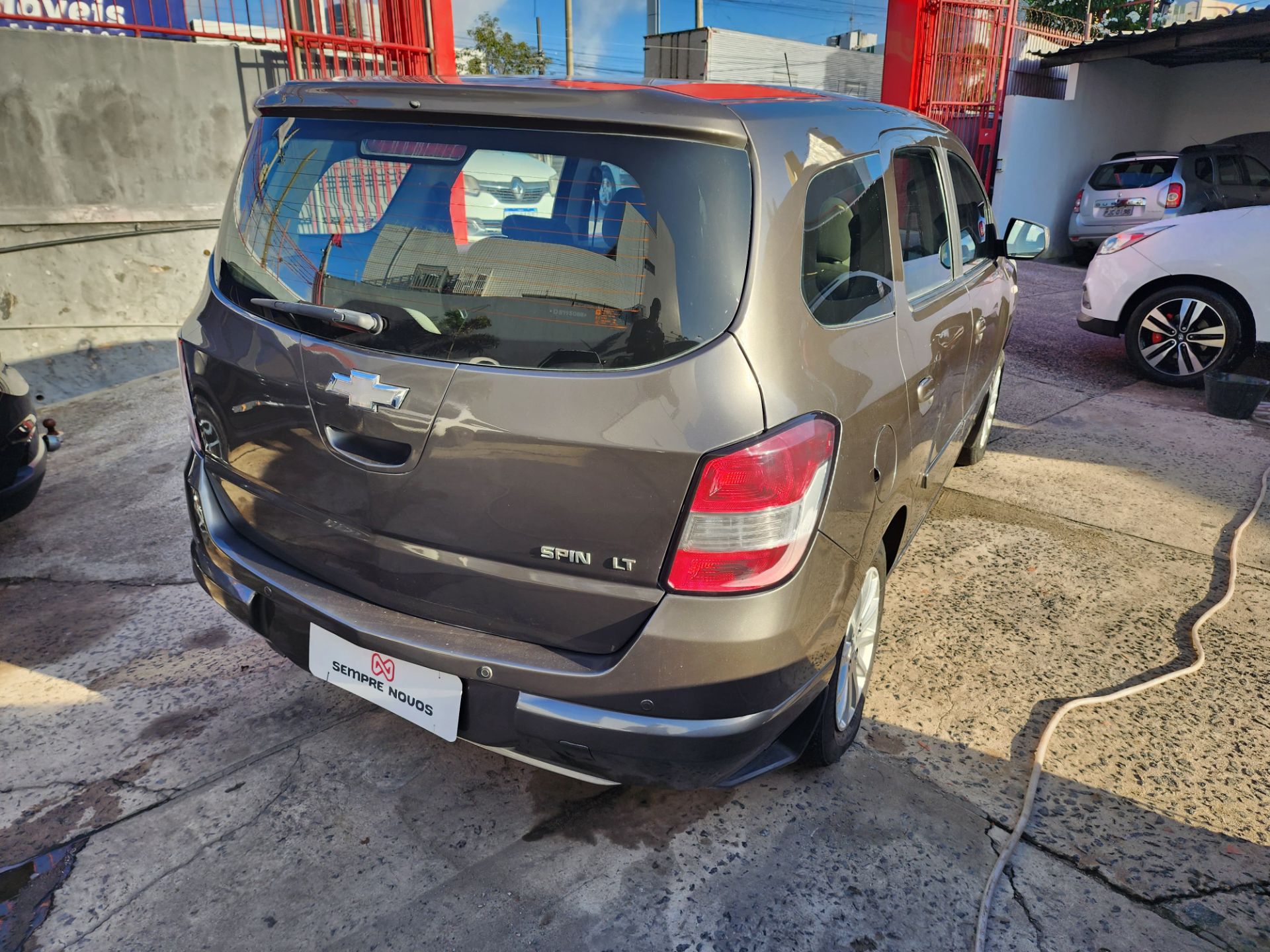CHEVROLET spin 1.8l mt lt
