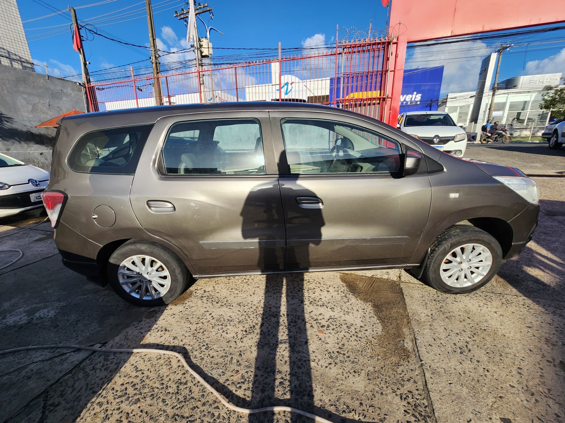 CHEVROLET spin 1.8l mt lt