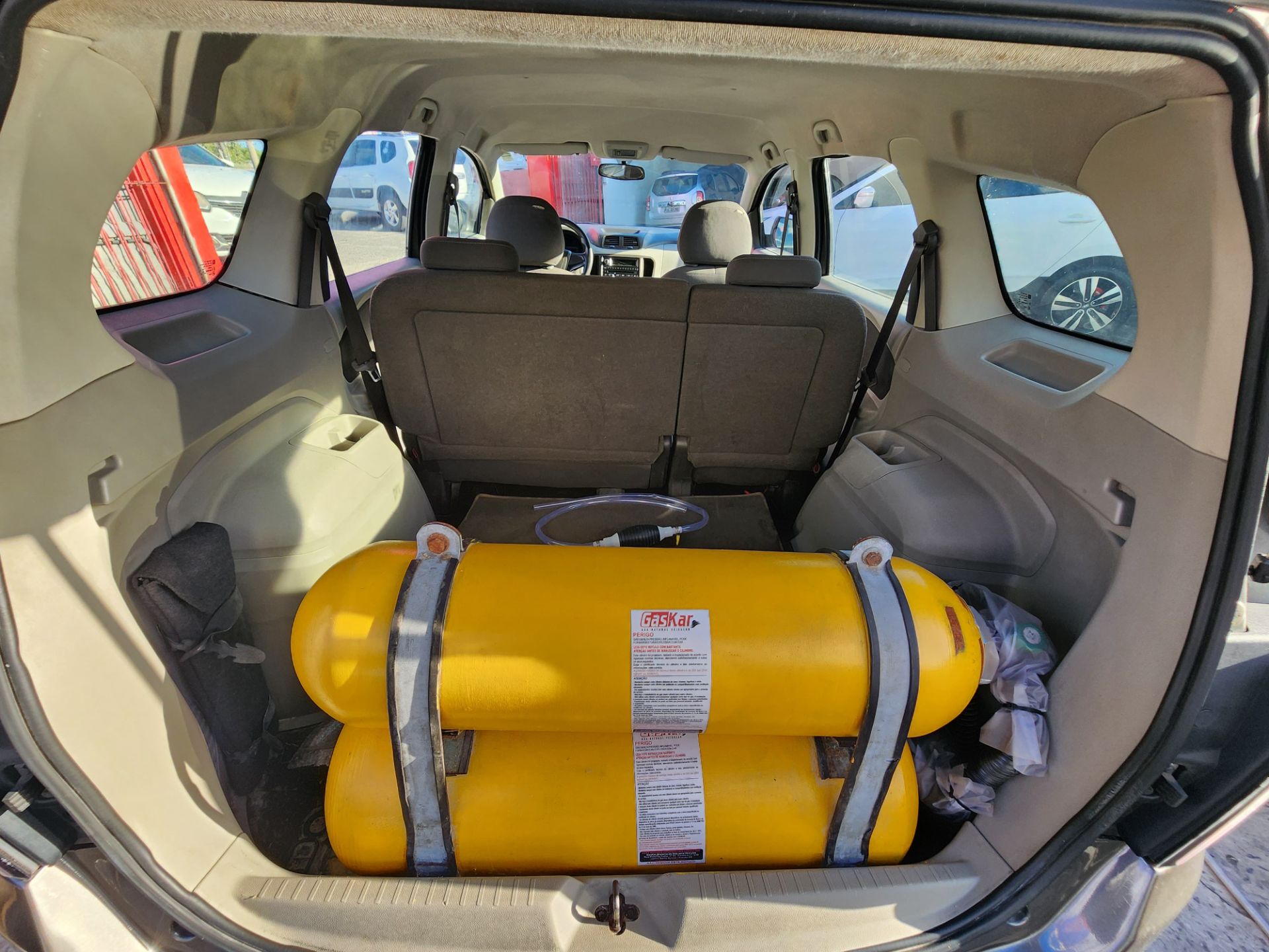 CHEVROLET spin 1.8l mt lt