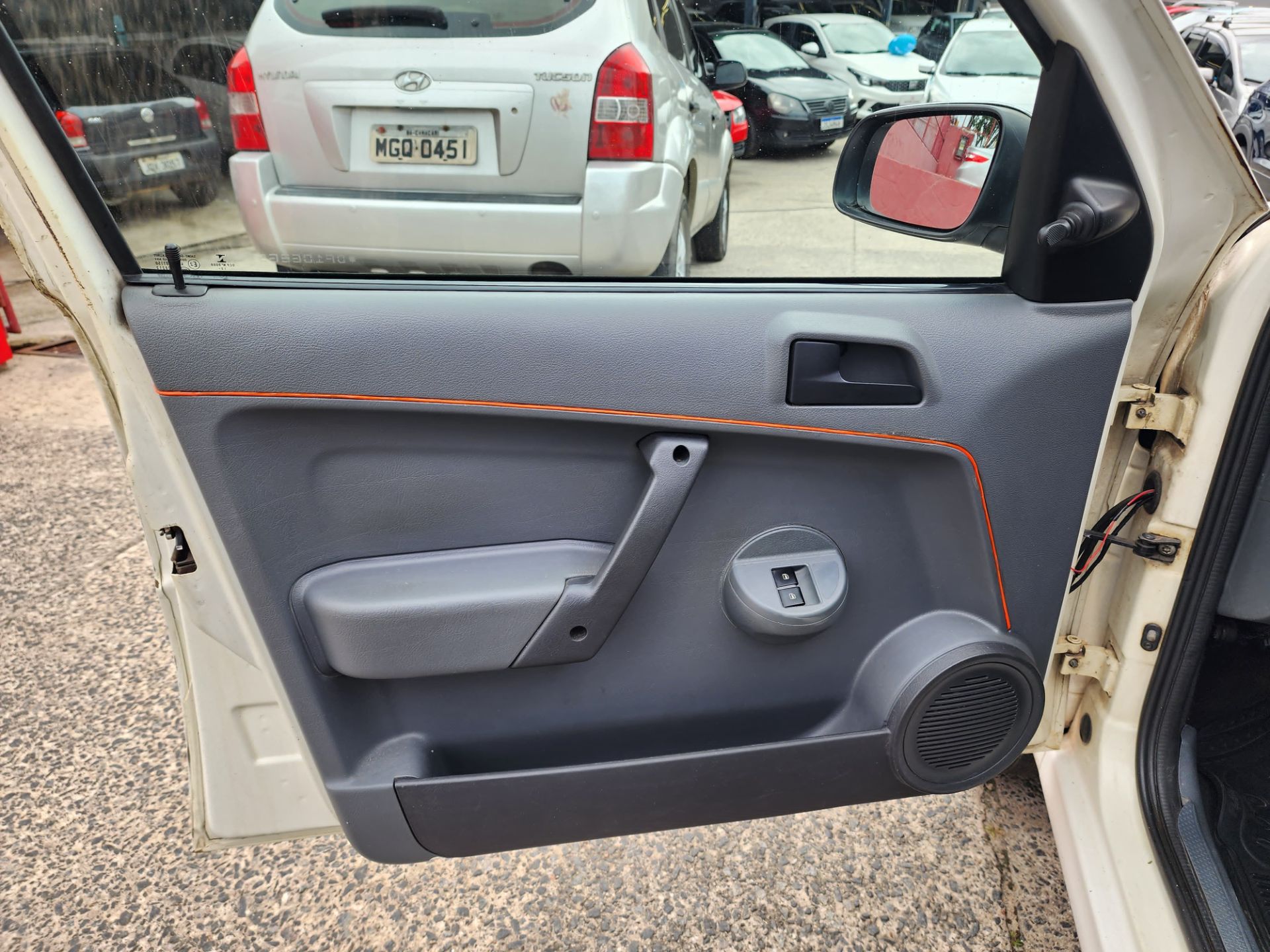 VOLKSWAGEN gol 1.0 giv
