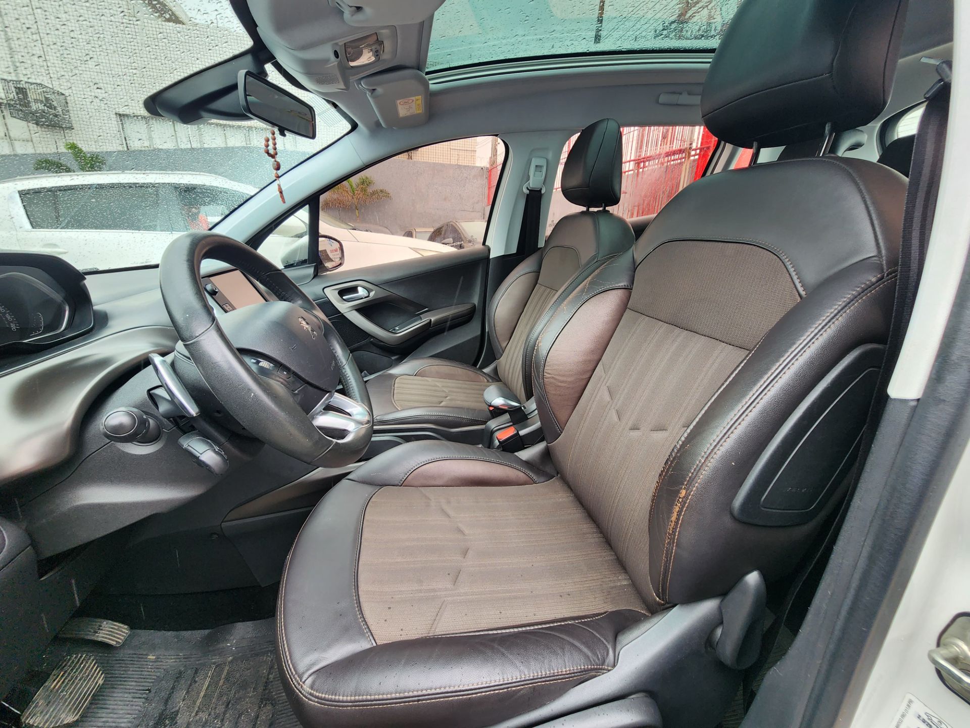 PEUGEOT 2008 griffe at