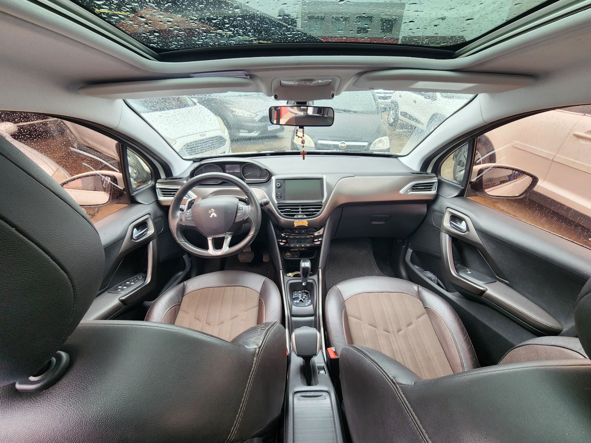 PEUGEOT 2008 griffe at