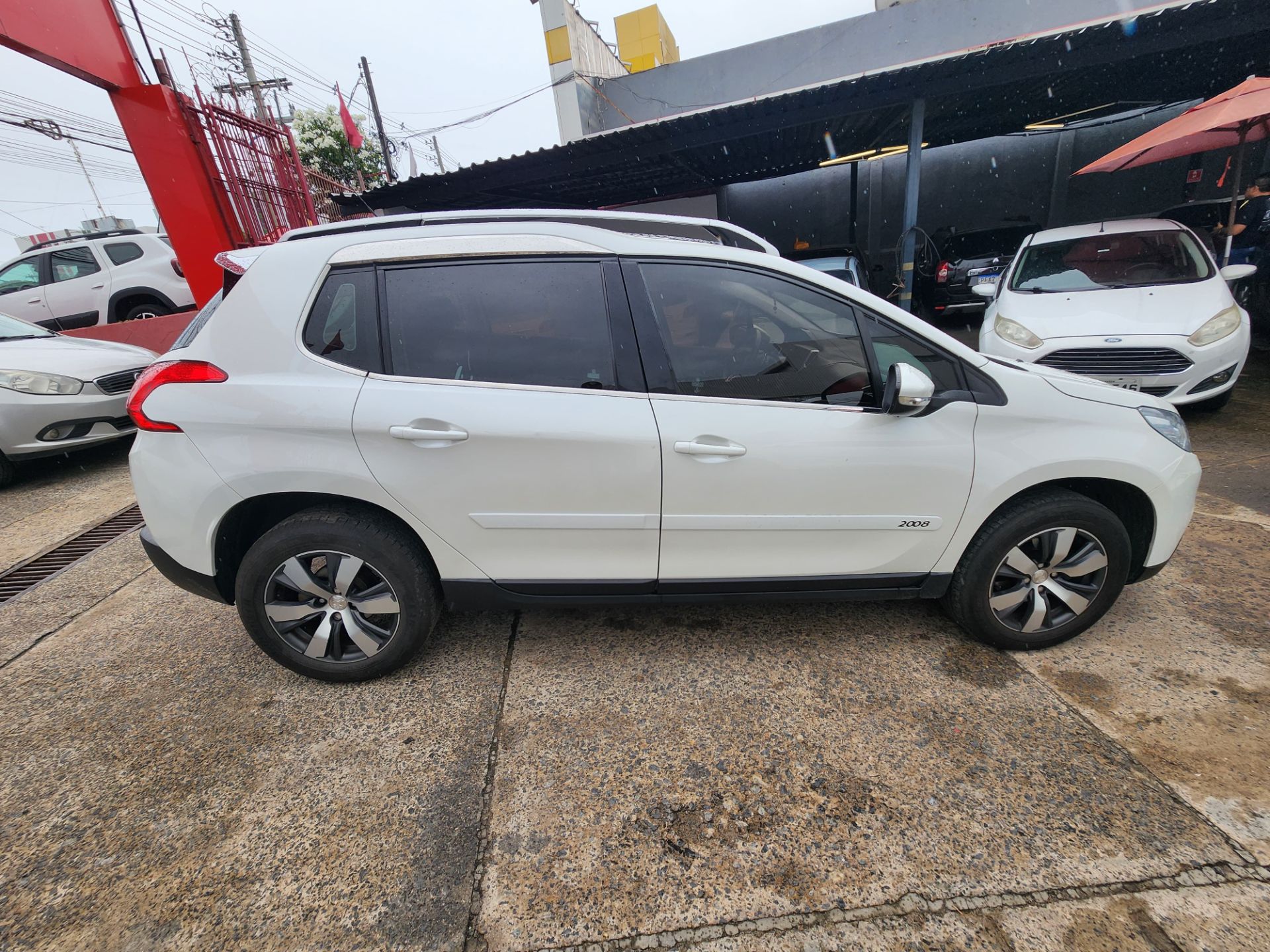 PEUGEOT 2008 griffe at