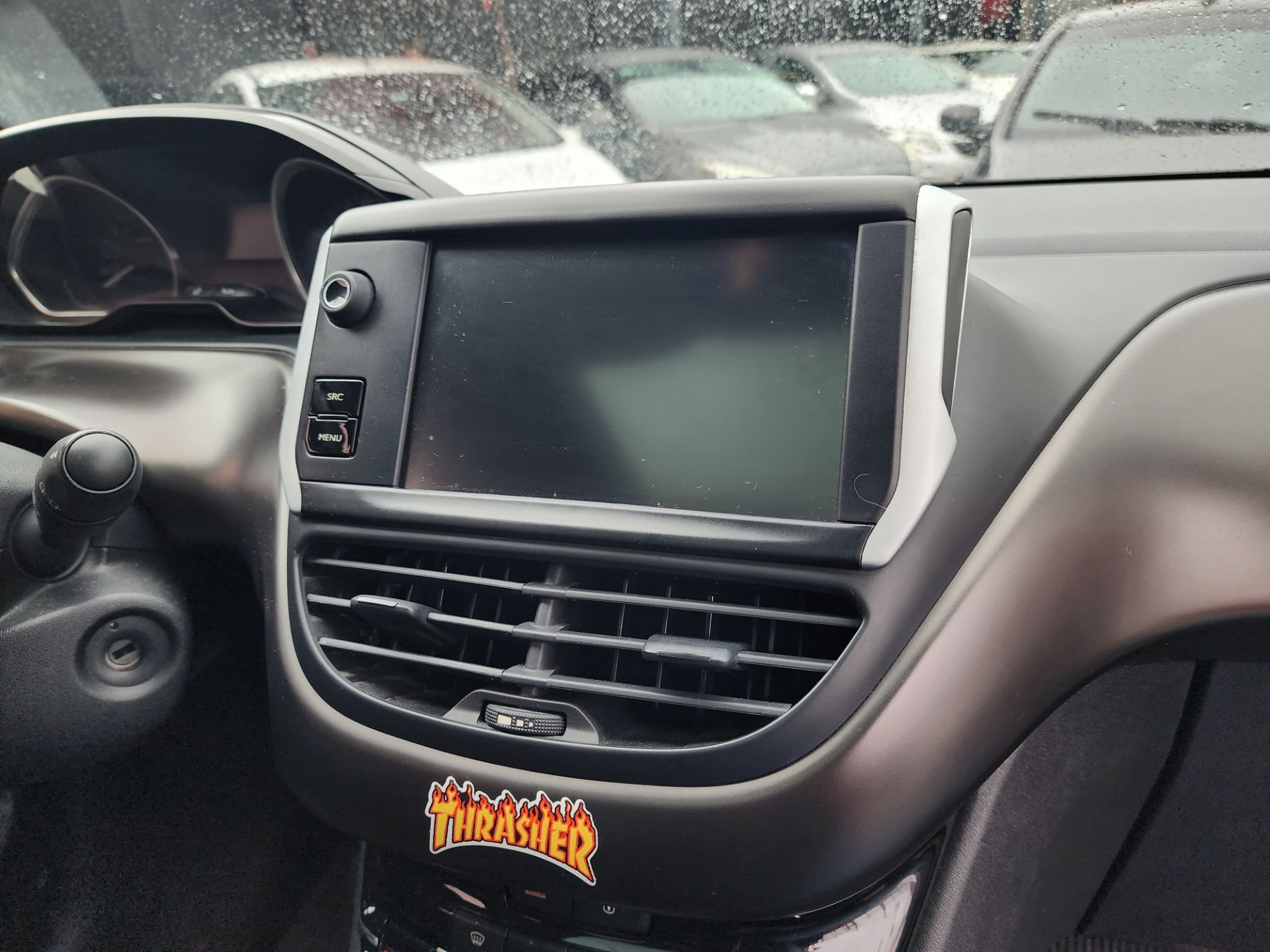 PEUGEOT 2008 griffe at