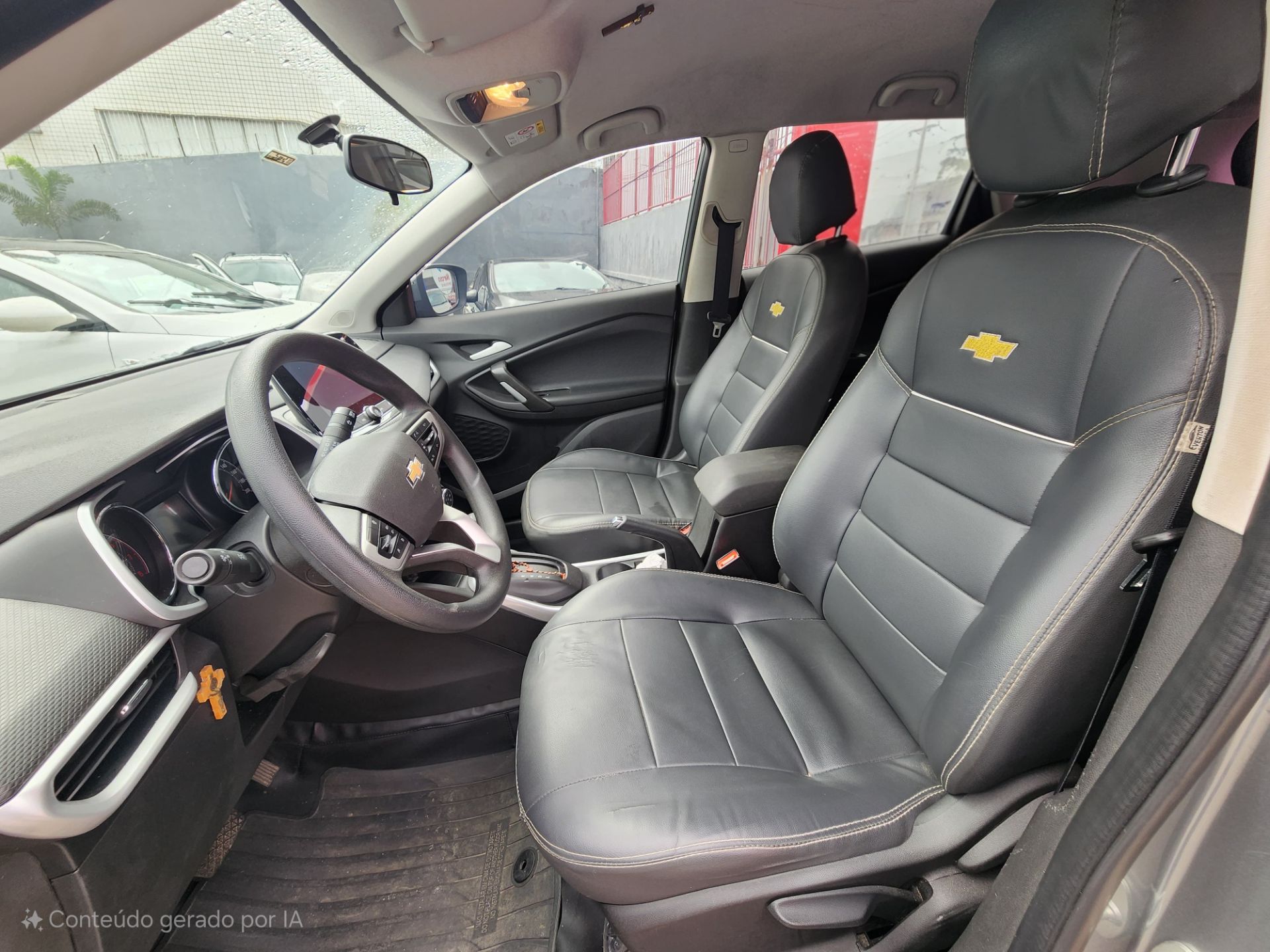 CHEVROLET tracker t a lt