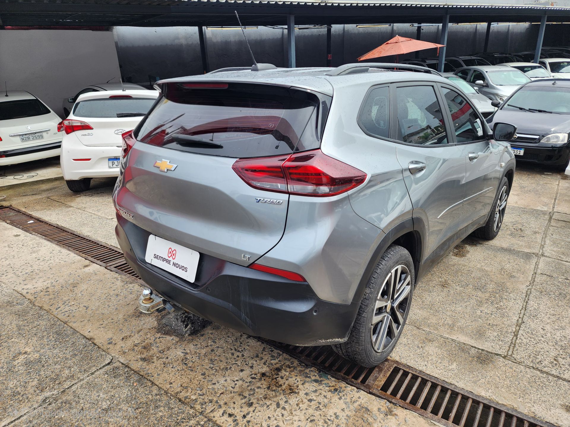 CHEVROLET tracker t a lt