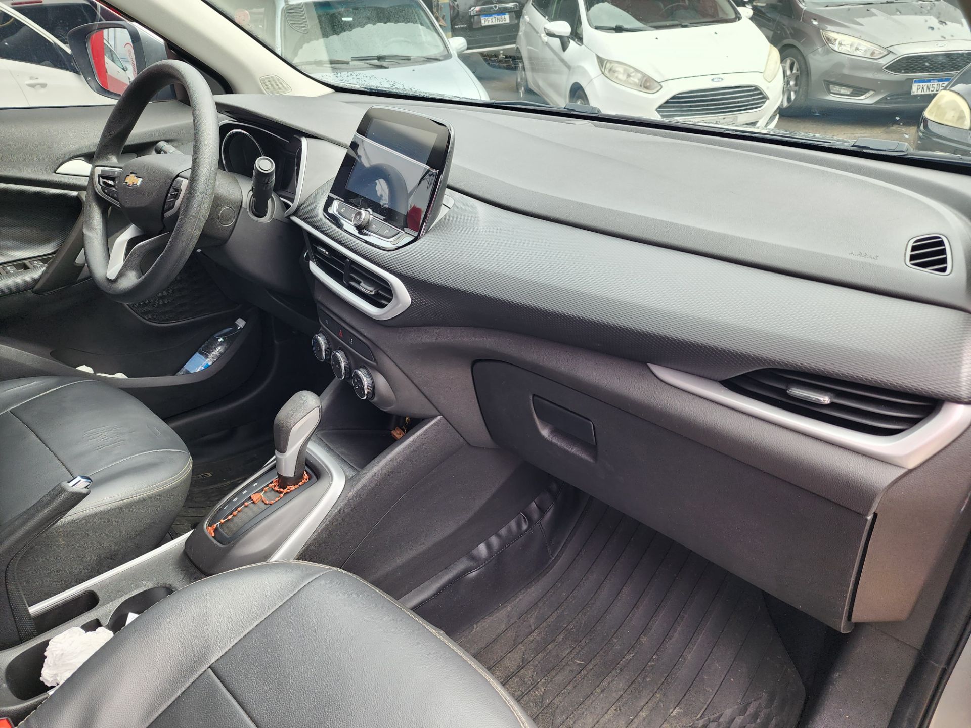CHEVROLET tracker t a lt