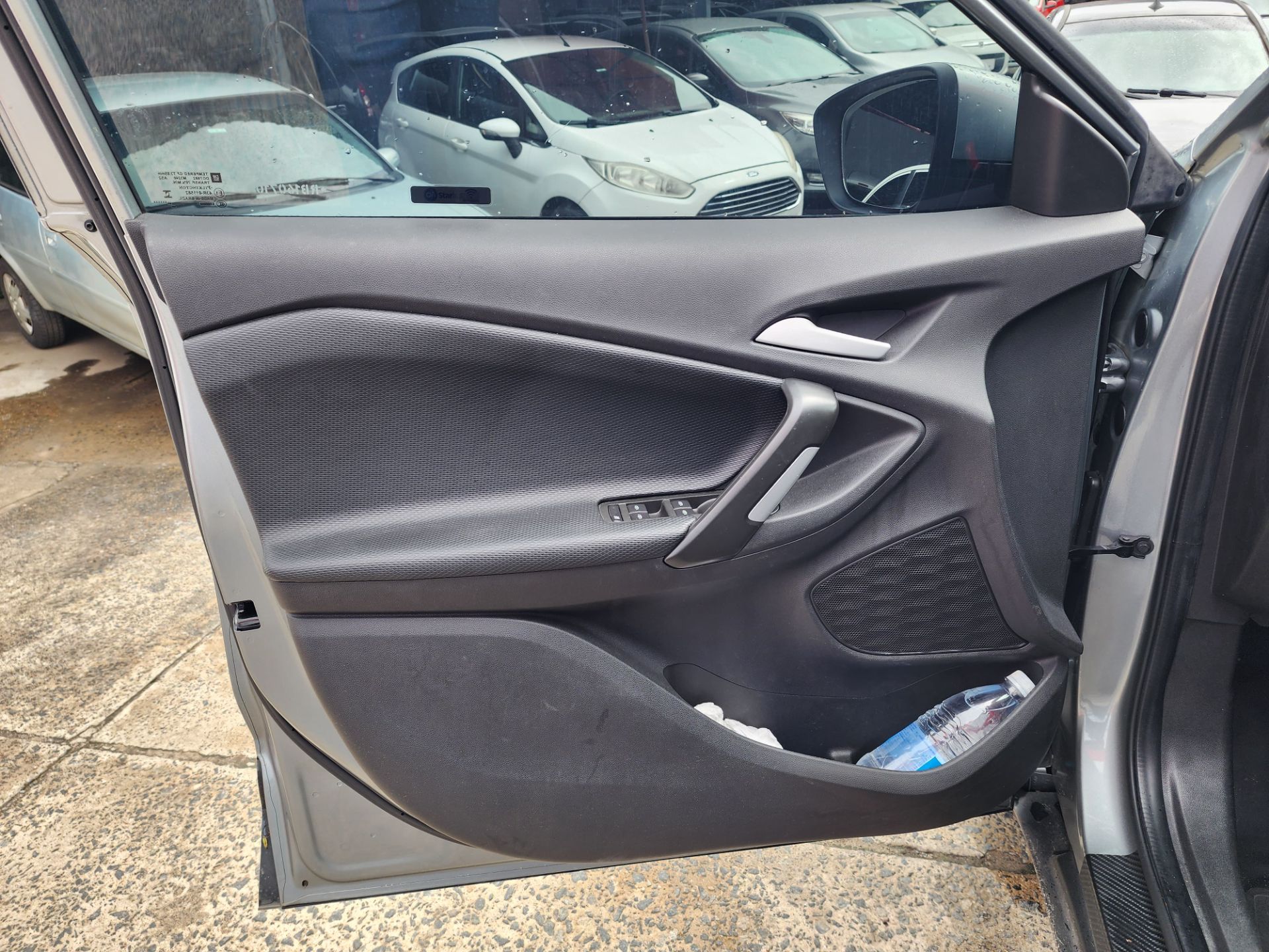 CHEVROLET tracker t a lt