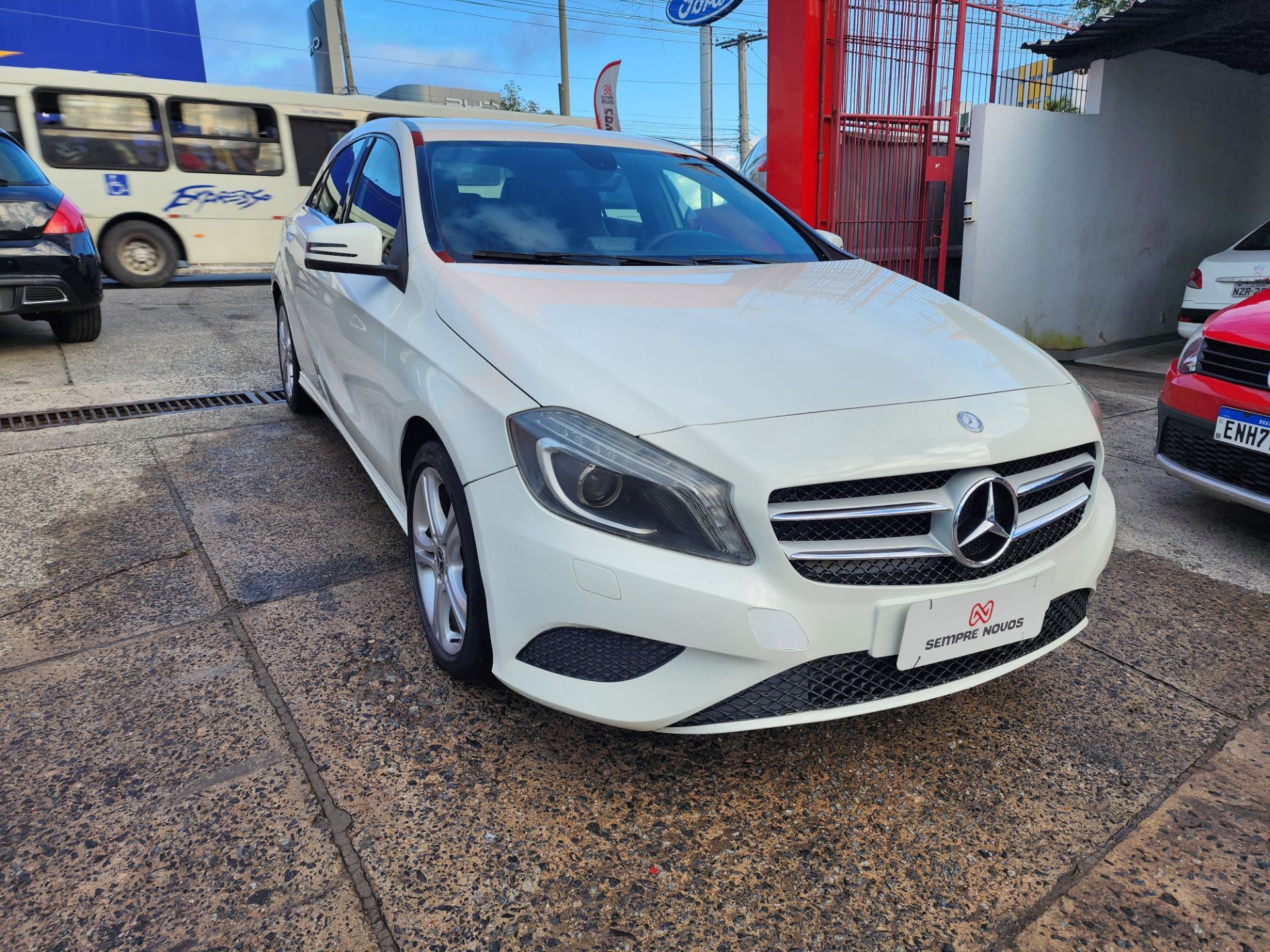 MERCEDES-BENZ a200turbo
