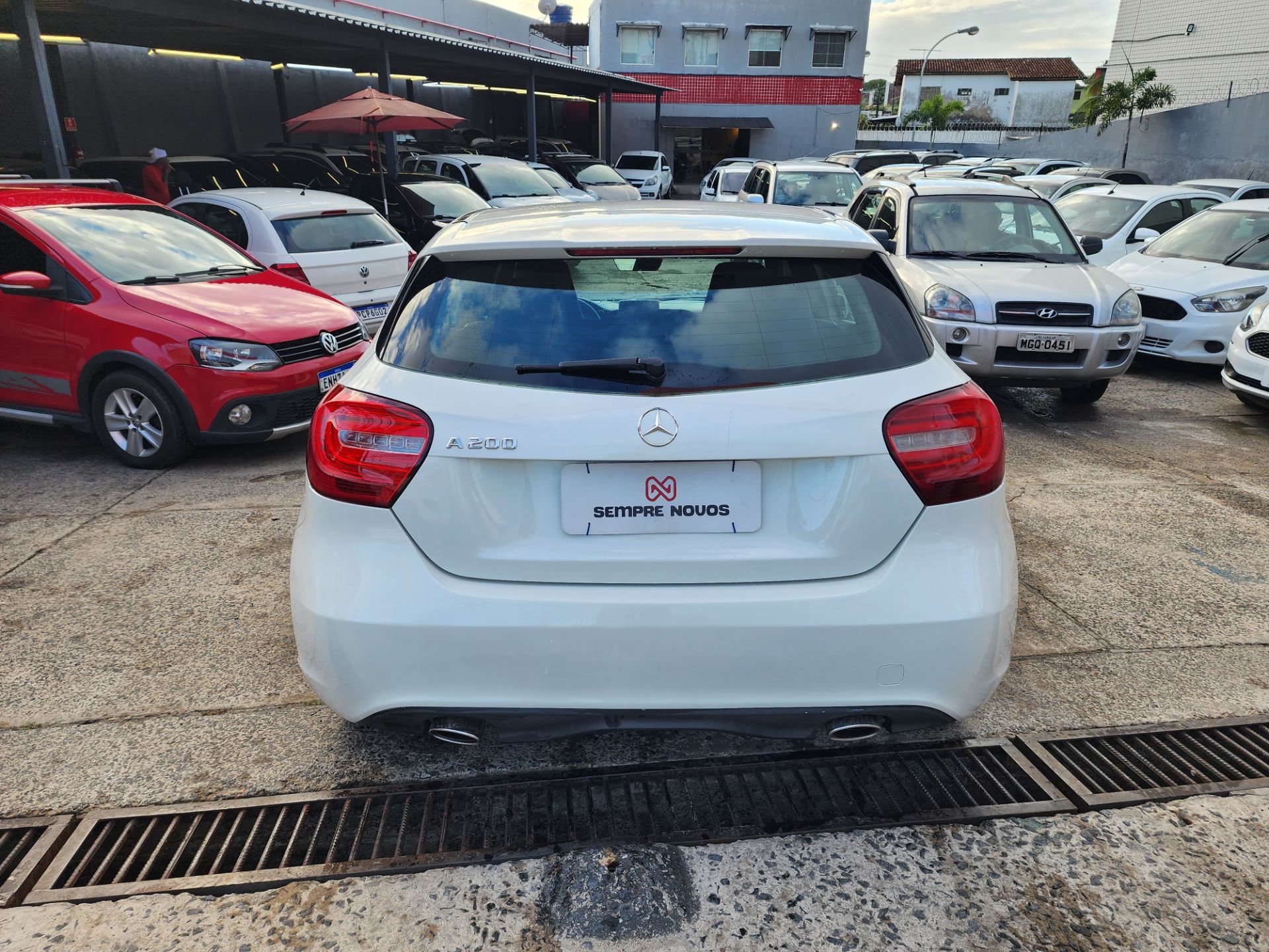 MERCEDES-BENZ a200turbo
