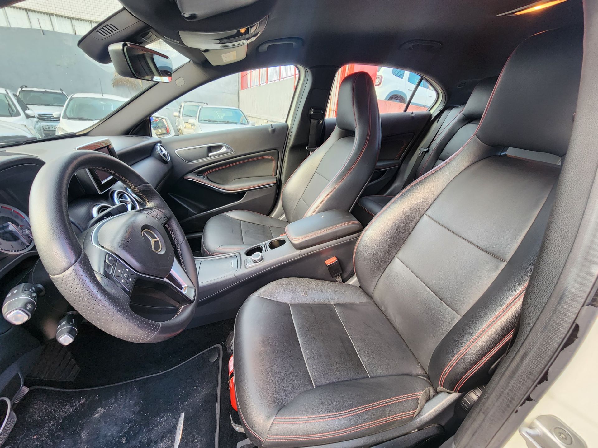 MERCEDES-BENZ a200turbo