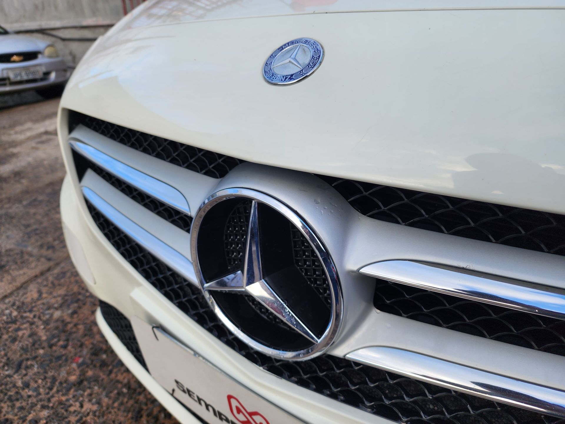 MERCEDES-BENZ a200turbo