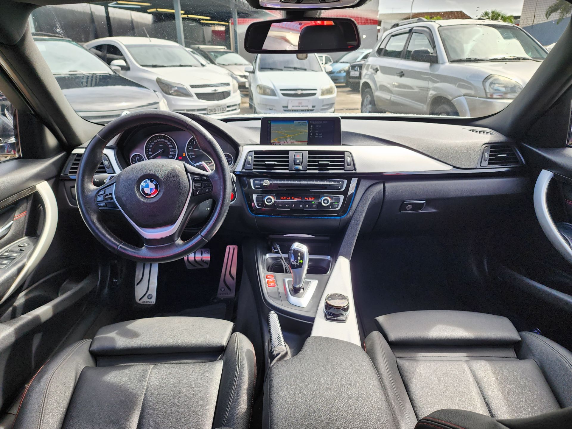 BMW 320i 3b11