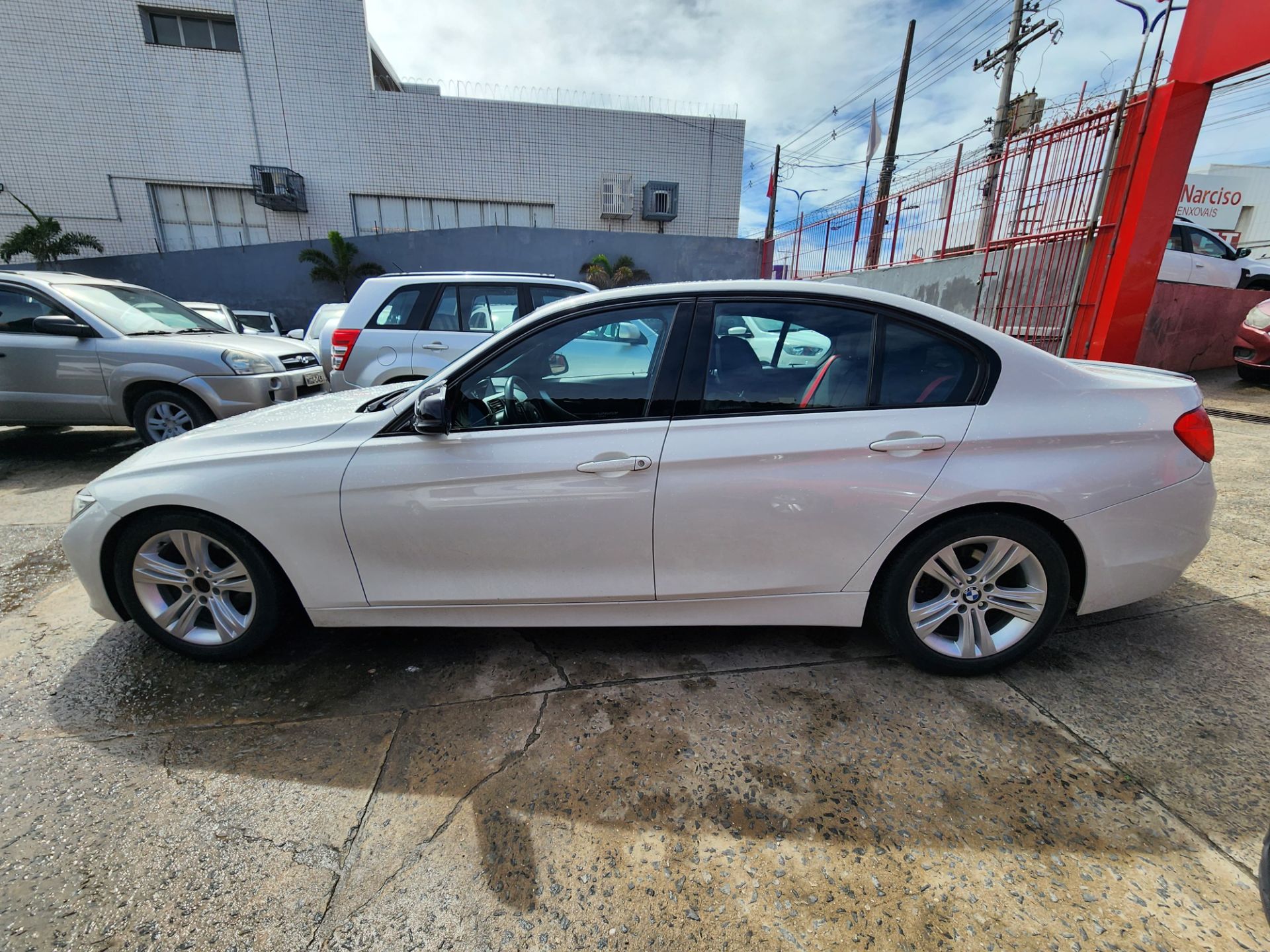 BMW 320i 3b11