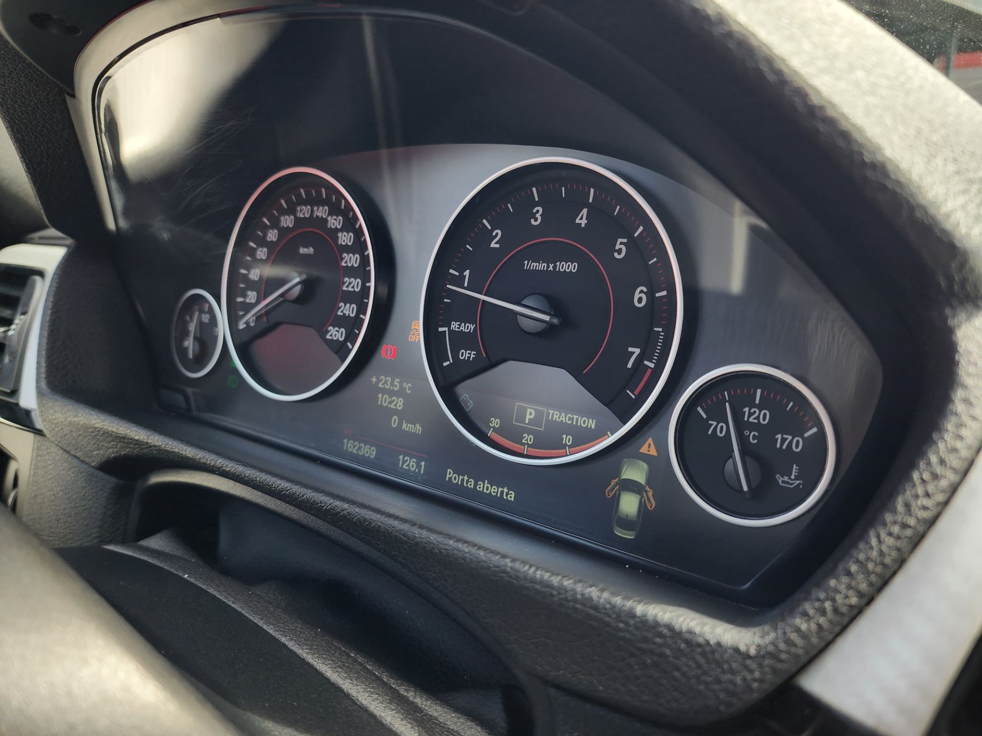 BMW 320i 3b11
