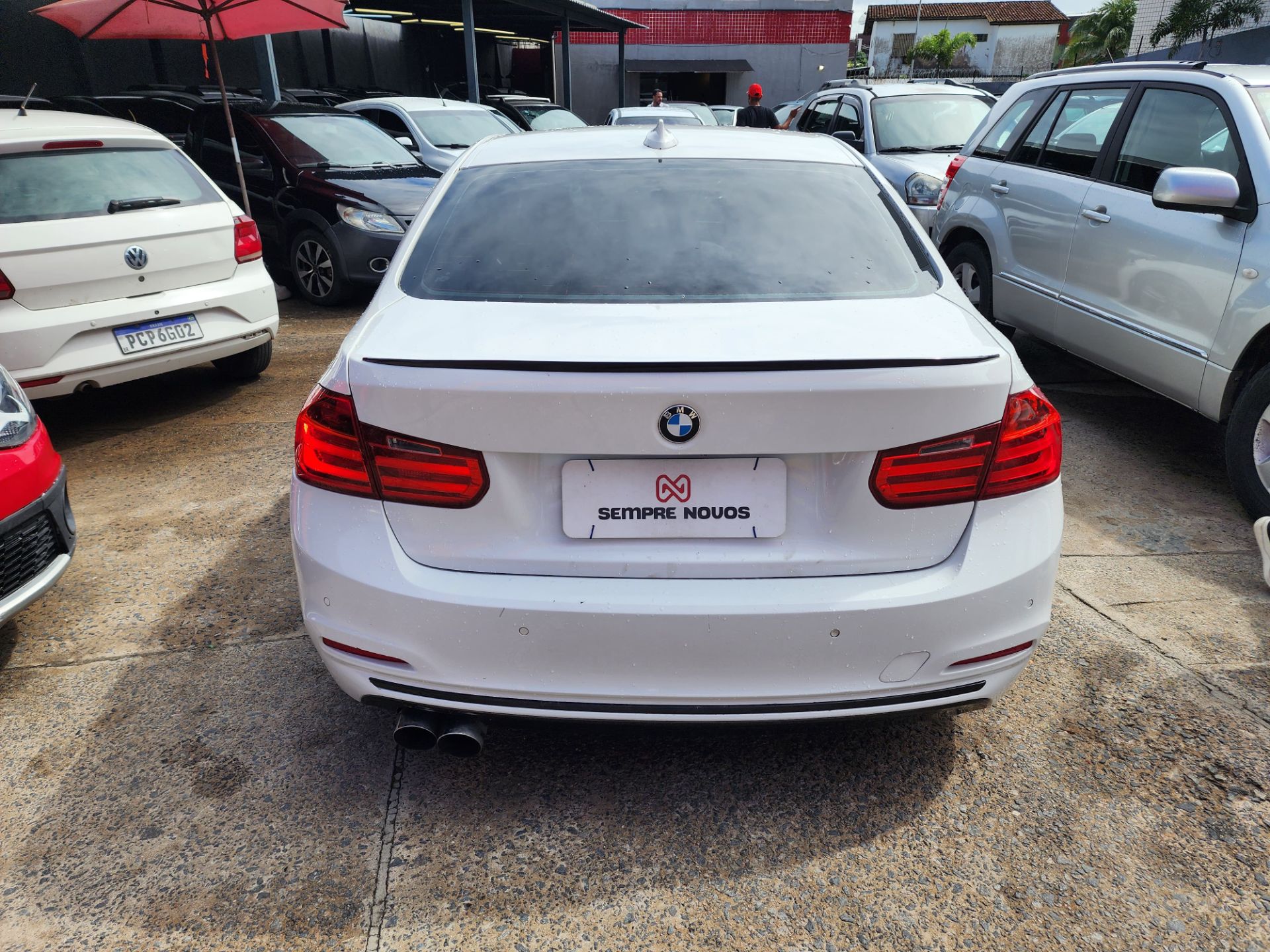 BMW 320i 3b11