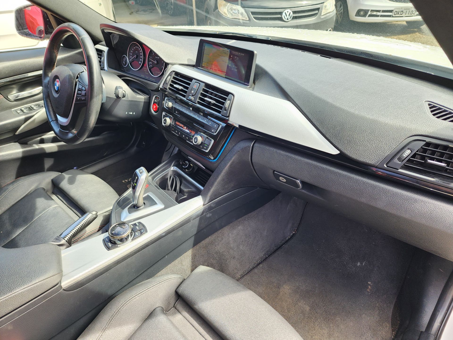 BMW 320i 3b11