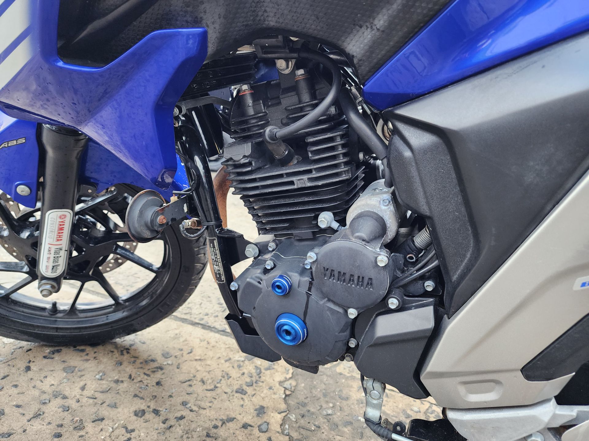 YAMAHA fz25 fazer