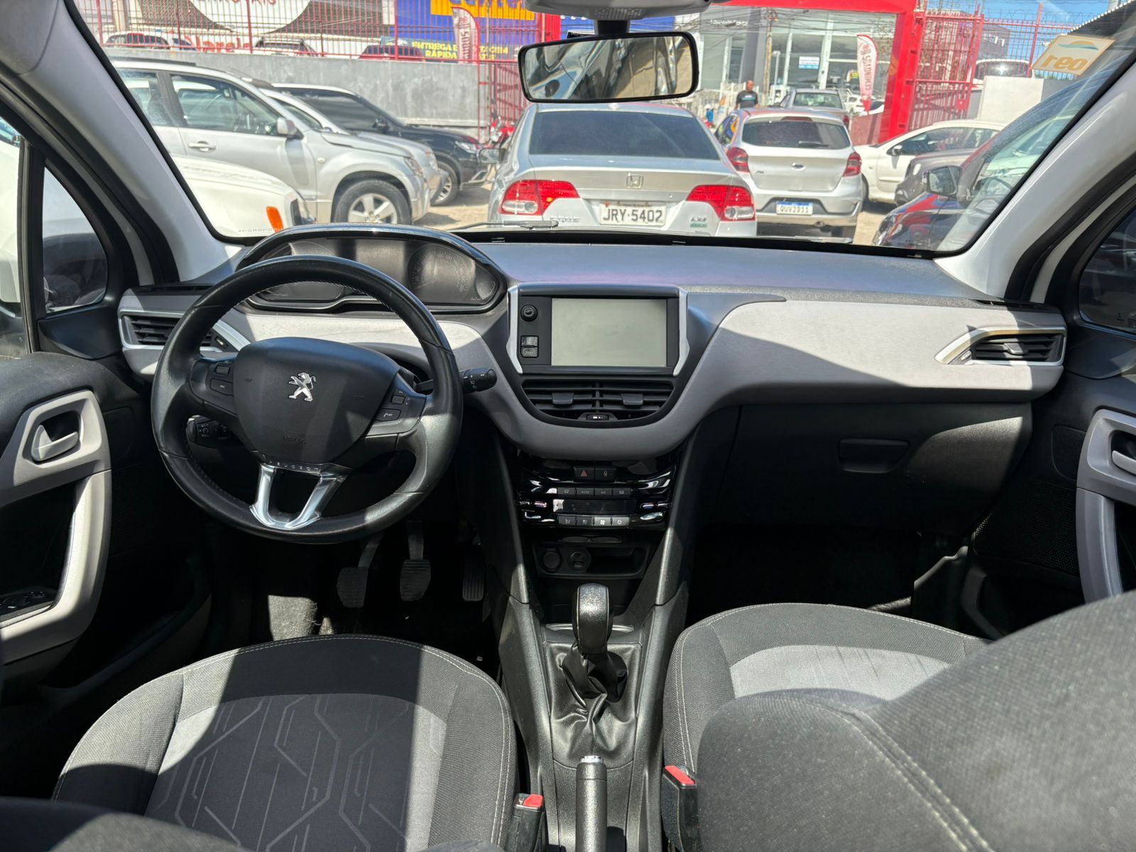 PEUGEOT 208 allure mt