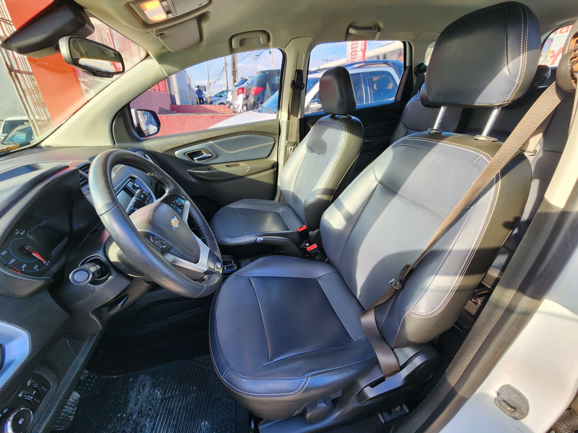 CHEVROLET spin 18l at premier