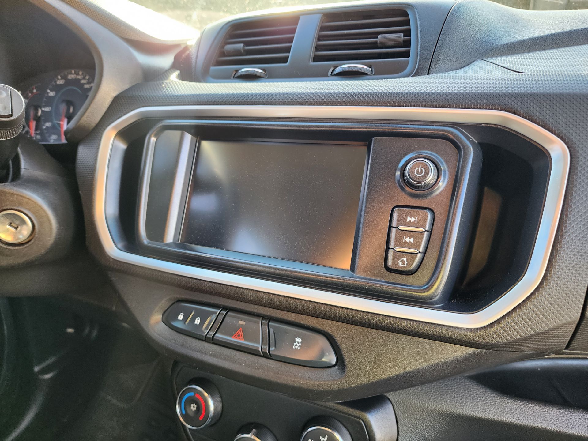 CHEVROLET spin 18l at premier