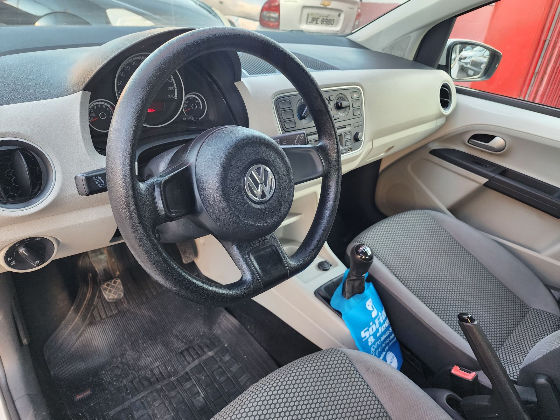 VOLKSWAGEN up move mdv tsi