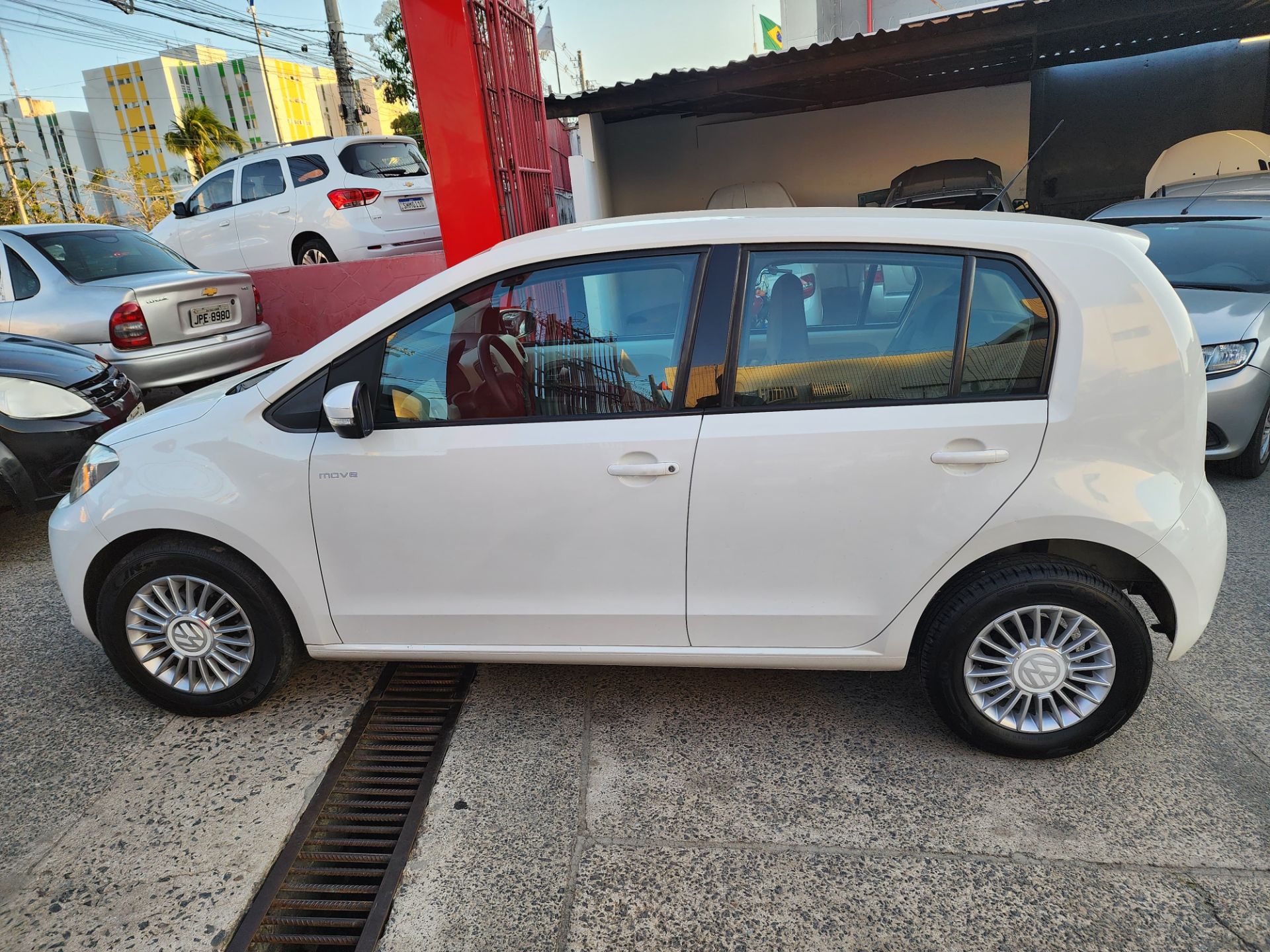 VOLKSWAGEN up move mdv tsi