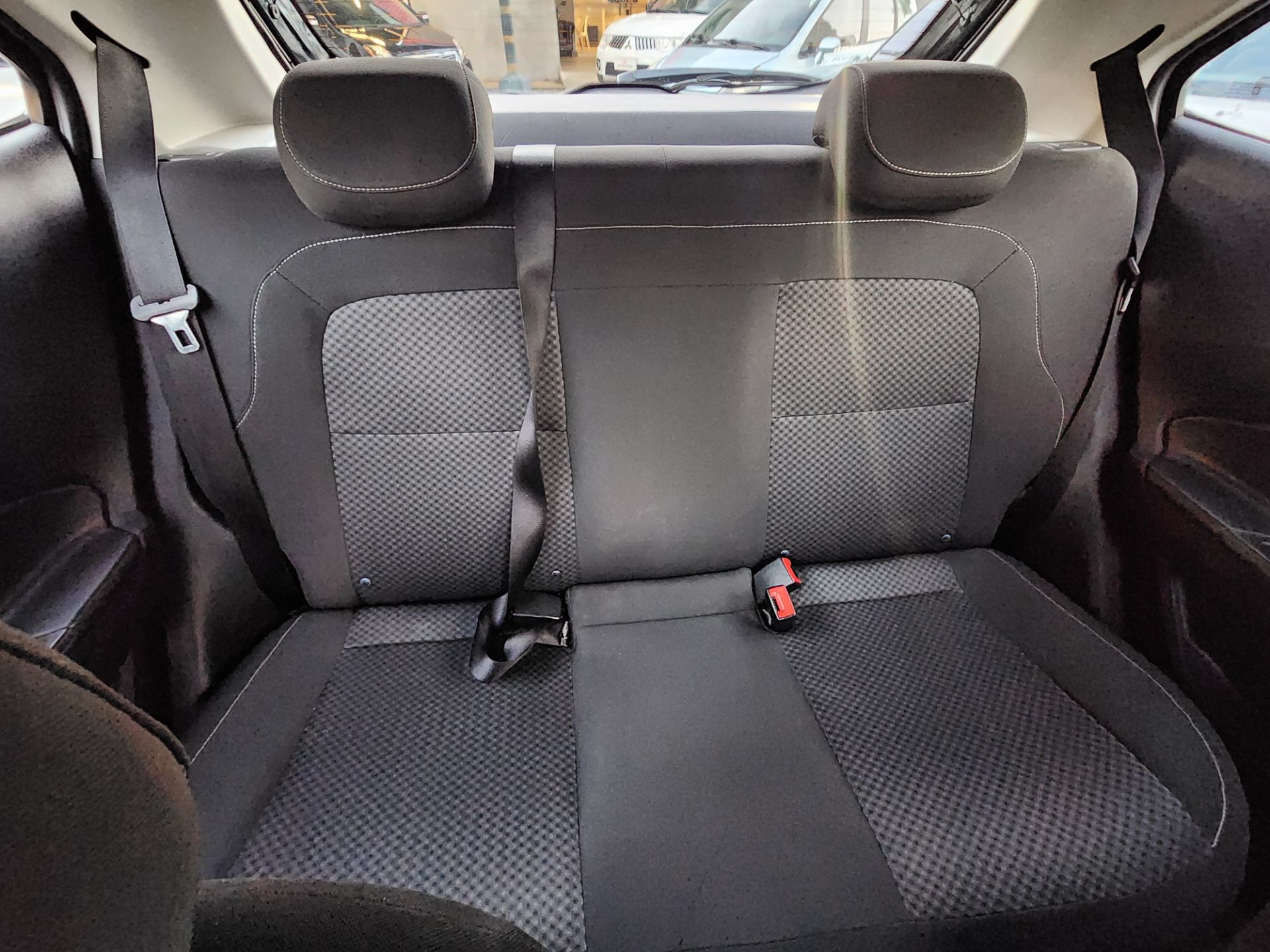 CHEVROLET onix lt 1.0 mecanico 4p
