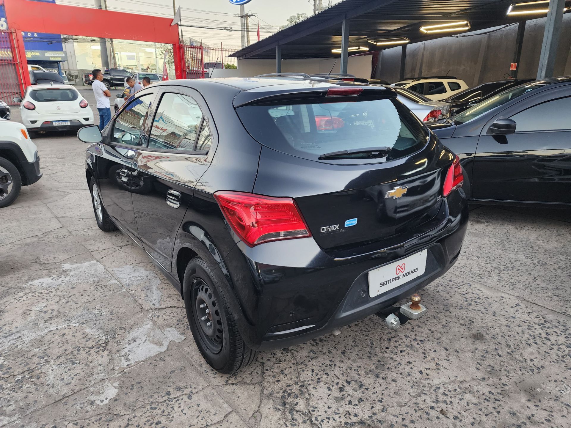 CHEVROLET onix lt 1.0 mecanico 4p