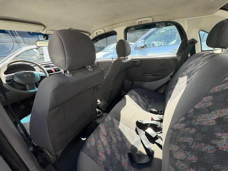CHEVROLET corsa sedan