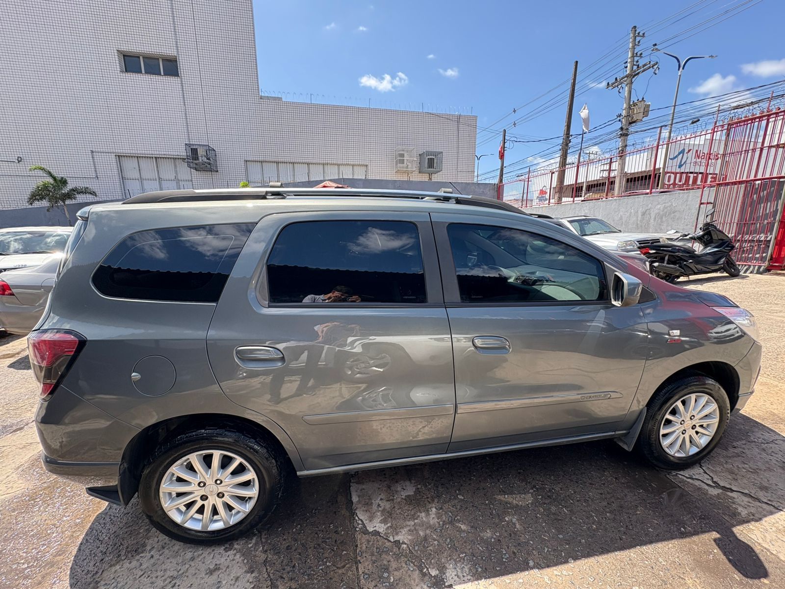 CHEVROLET spin 1.8l at lt