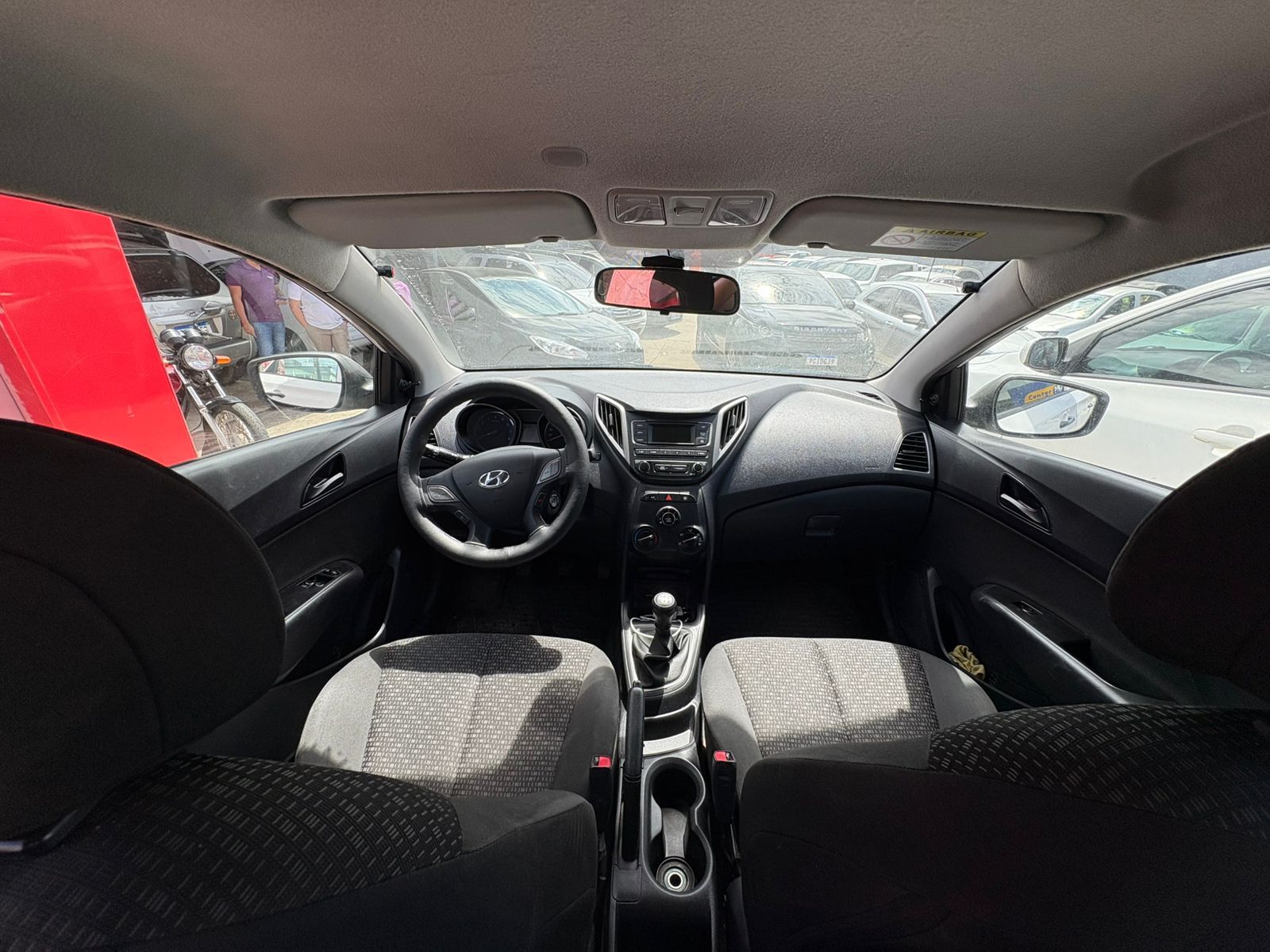 HYUNDAI hb20 1.0 unique at