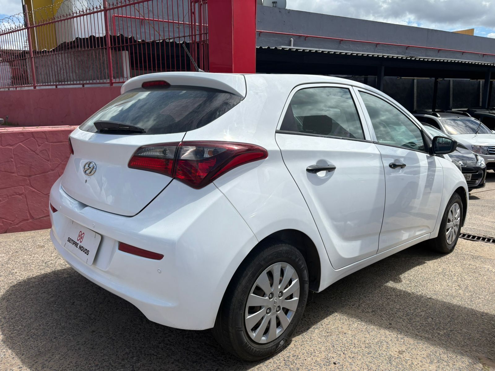 HYUNDAI hb20 1.0 unique at