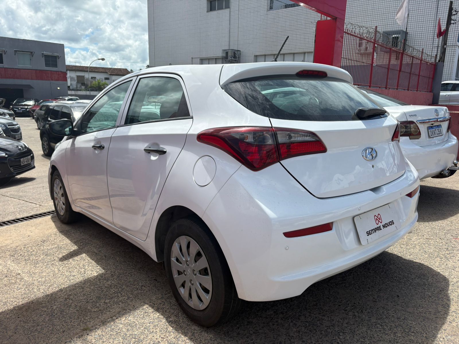 HYUNDAI hb20 1.0 unique at