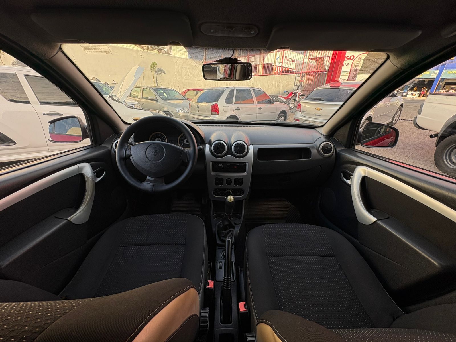 RENAULT sandero exp 16