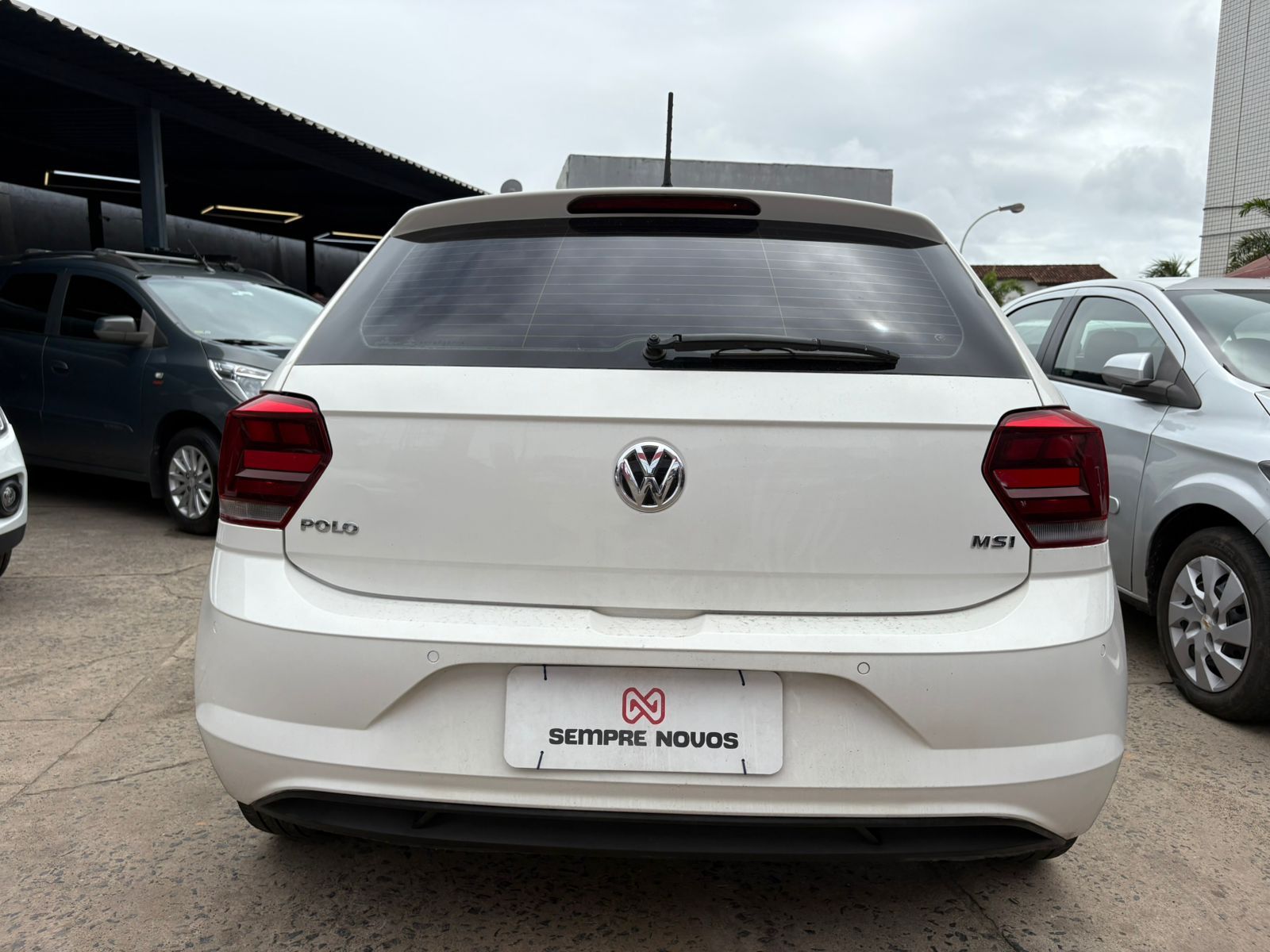 VOLKSWAGEN polo mf
