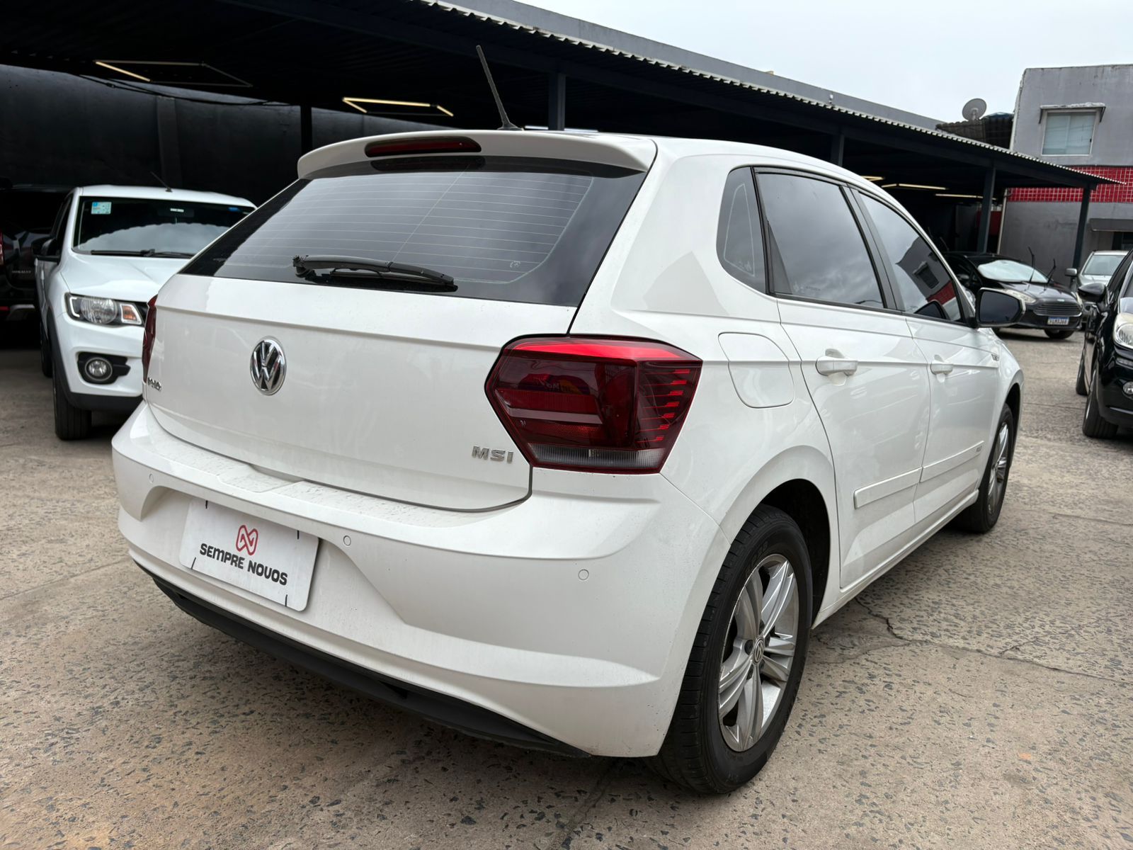VOLKSWAGEN polo mf