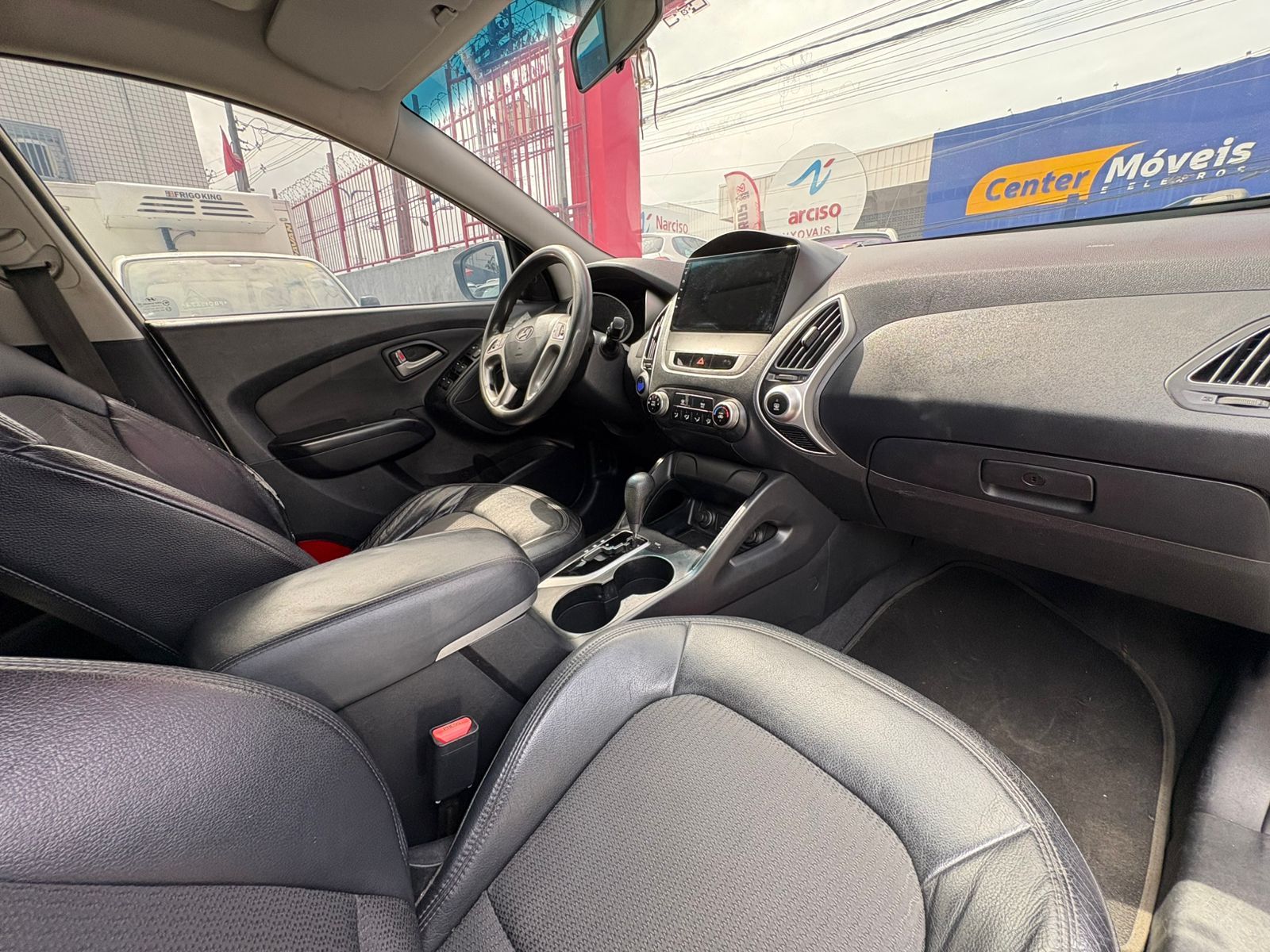 HYUNDAI x35 b