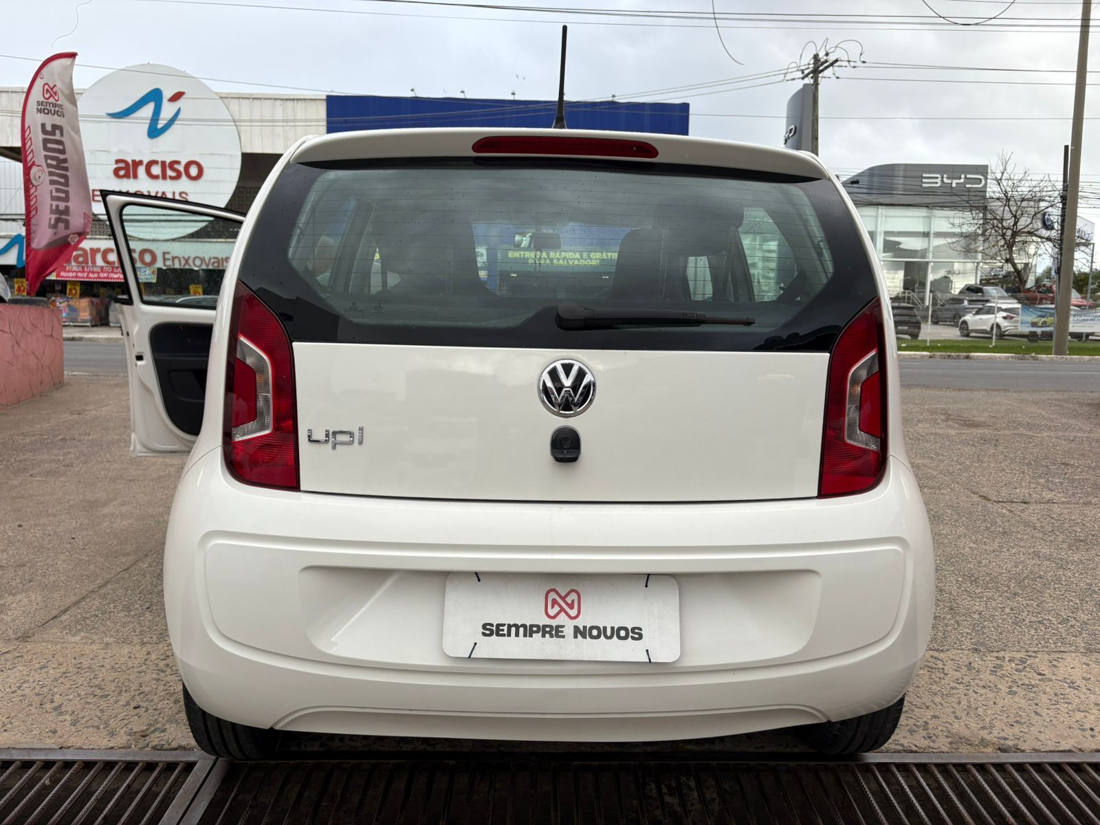 VOLKSWAGEN up take ma